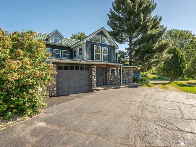 123 S Freer Road, Chelsea, MI 48118