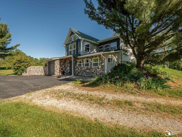 123 S Freer Road, Chelsea, MI 48118