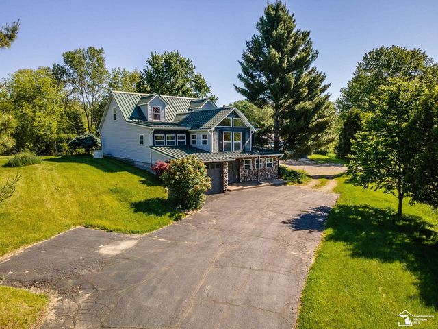 123 S Freer Road, Chelsea, MI 48118
