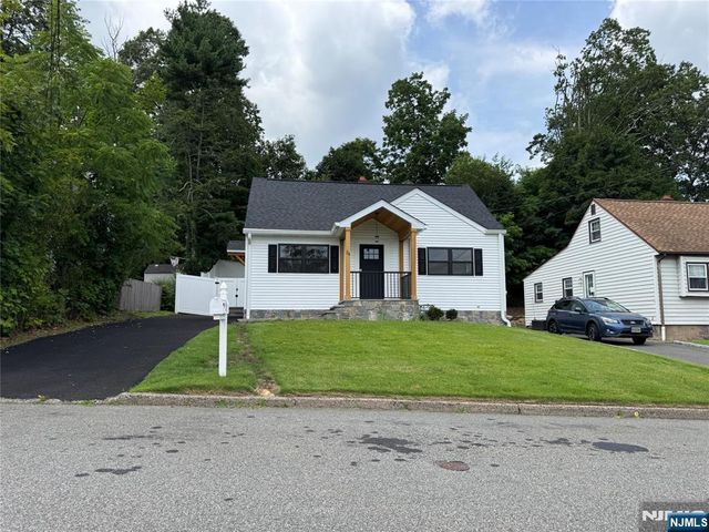 34 Chester Avenue, Rockaway Boro, NJ 07866