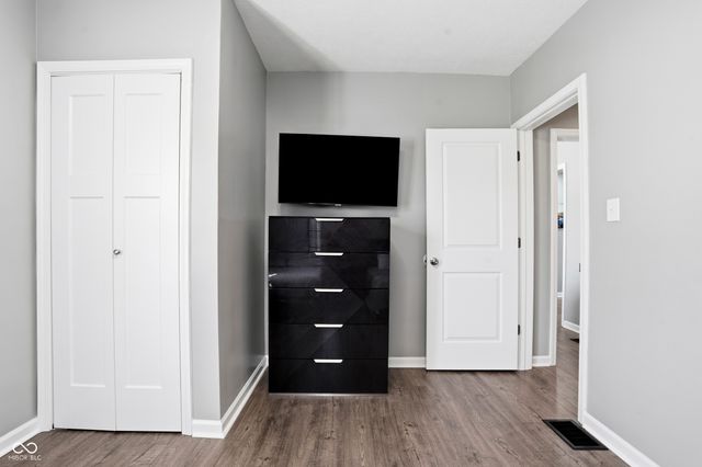 7918 E 10th Street, Indianapolis, IN 46219