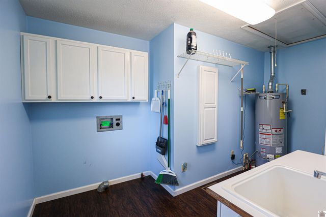 110 Holmes Dr, Paducah, KY 42003