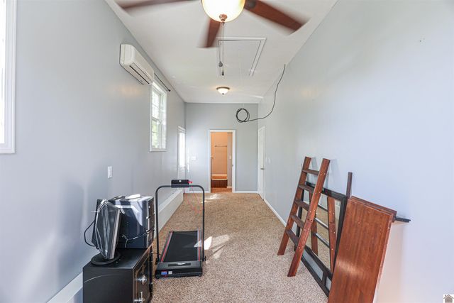 110 Holmes Dr, Paducah, KY 42003