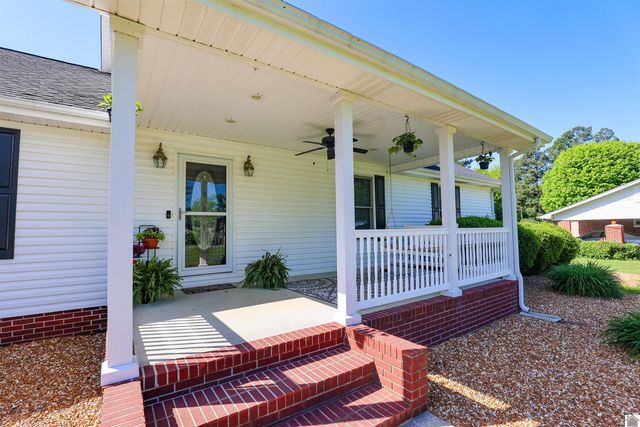 110 Holmes Dr, Paducah, KY 42003