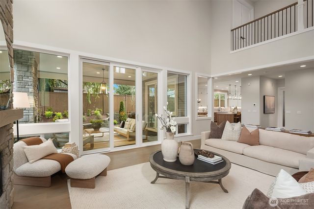 7311 152nd Avenue NE, Redmond, WA 98052