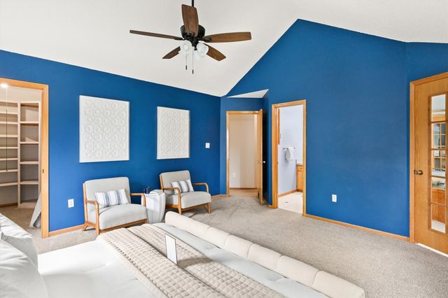 5915 Brookview Drive, West Des Moines, IA 50266