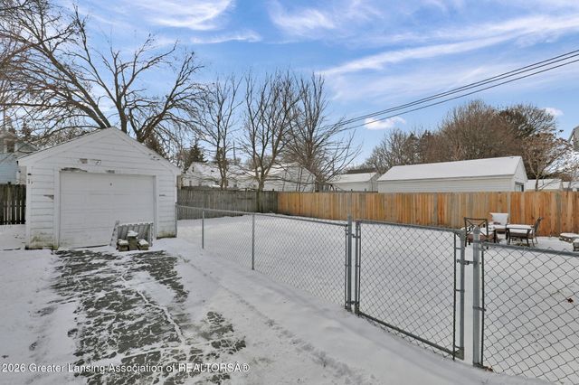 1131 Goodrich Street, Lansing, MI 48910