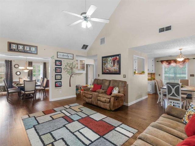 105 Alexander Drive, Mcdonough, GA 30252