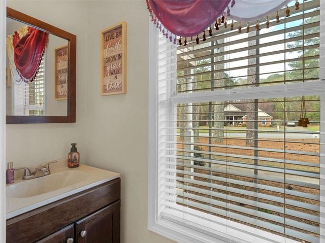 105 Alexander Drive, Mcdonough, GA 30252