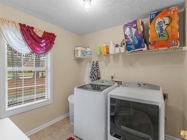 105 Alexander Drive, Mcdonough, GA 30252