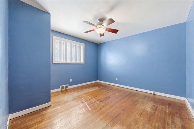 4206 Willow Ave, Castle Shannon, PA 15234