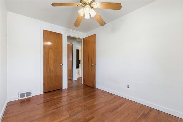 4206 Willow Ave, Castle Shannon, PA 15234
