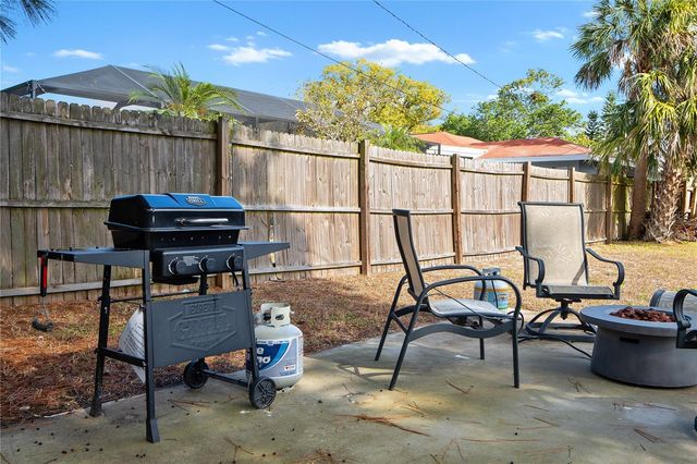 1626 YOUNG AVENUE, Clearwater, FL 33756