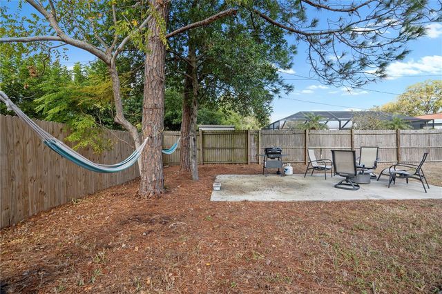 1626 YOUNG AVENUE, Clearwater, FL 33756