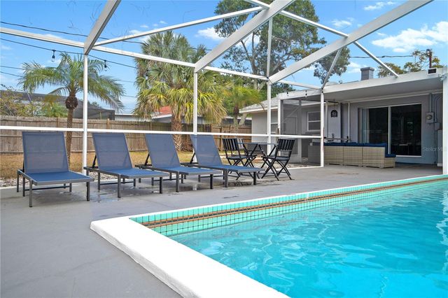 1626 YOUNG AVENUE, Clearwater, FL 33756