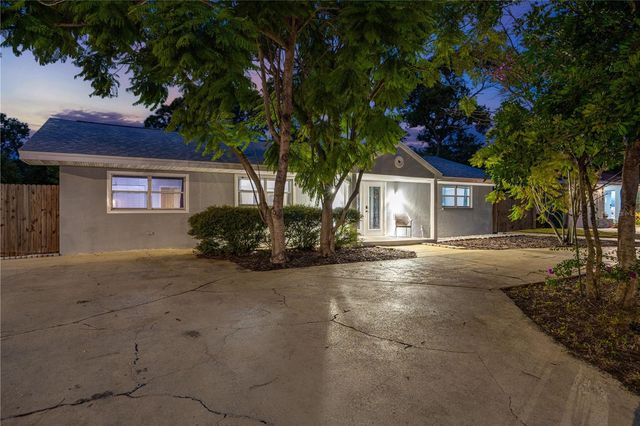 1626 YOUNG AVENUE, Clearwater, FL 33756