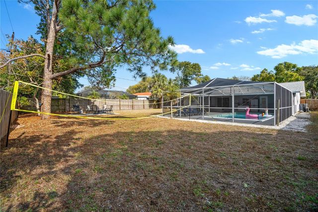 1626 YOUNG AVENUE, Clearwater, FL 33756