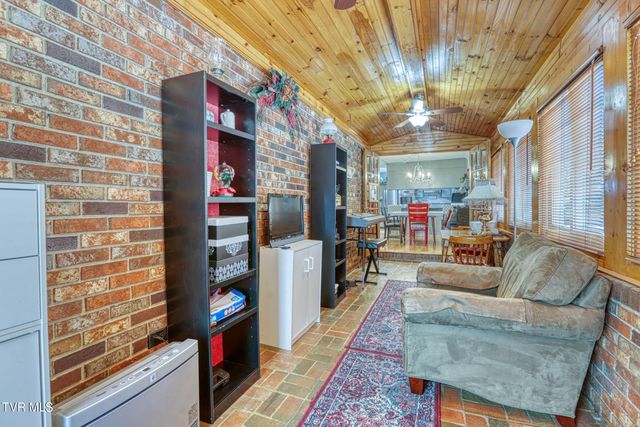 209 Bernard Avenue, Church Hill, TN 37642