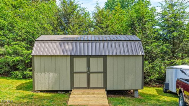 209 Bernard Avenue, Church Hill, TN 37642