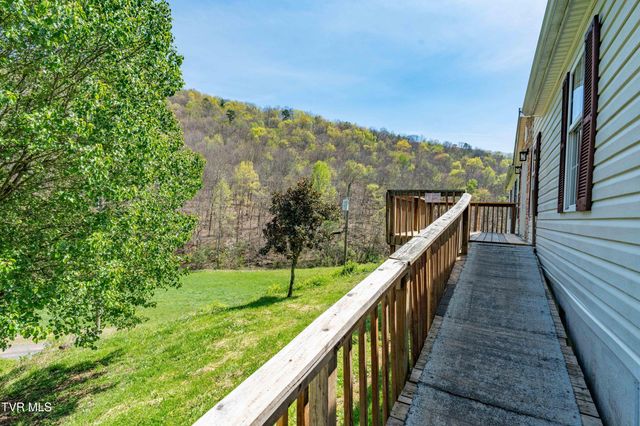 107 Hollow Hill Lane, Rogersville, TN 37857