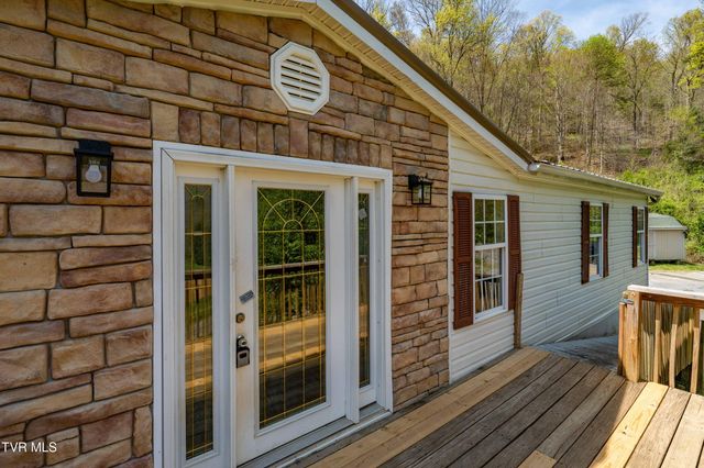 107 Hollow Hill Lane, Rogersville, TN 37857