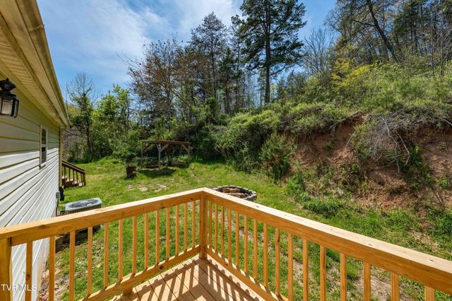 107 Hollow Hill Lane, Rogersville, TN 37857