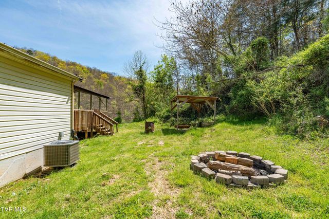 107 Hollow Hill Lane, Rogersville, TN 37857