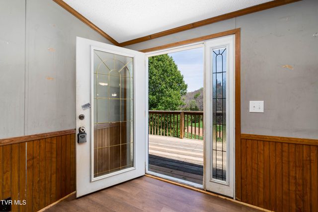 107 Hollow Hill Lane, Rogersville, TN 37857