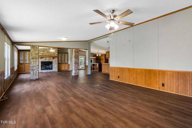107 Hollow Hill Lane, Rogersville, TN 37857