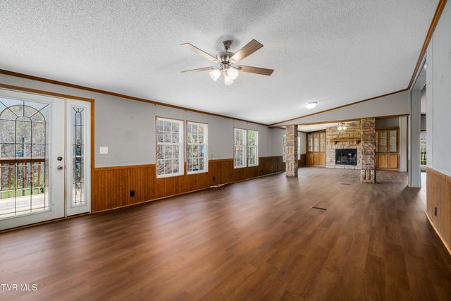 107 Hollow Hill Lane, Rogersville, TN 37857