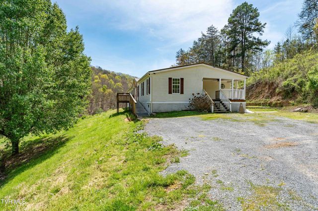 107 Hollow Hill Lane, Rogersville, TN 37857