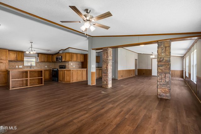 107 Hollow Hill Lane, Rogersville, TN 37857