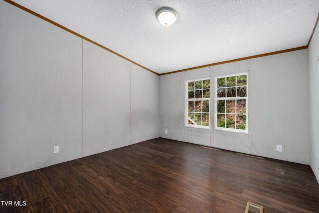 107 Hollow Hill Lane, Rogersville, TN 37857