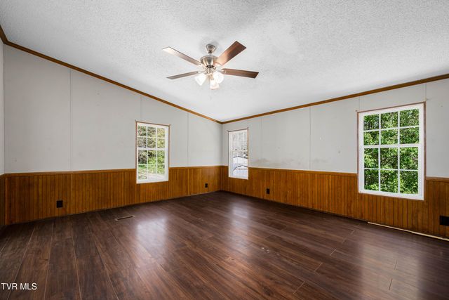 107 Hollow Hill Lane, Rogersville, TN 37857