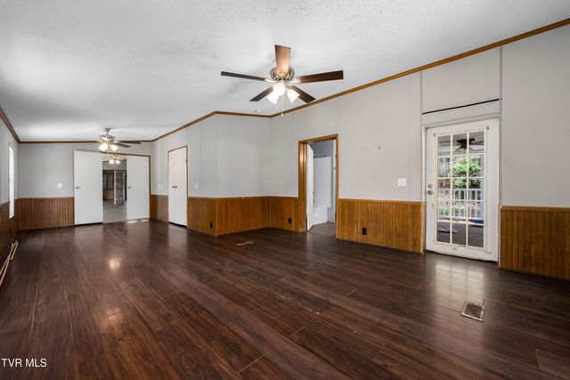 107 Hollow Hill Lane, Rogersville, TN 37857