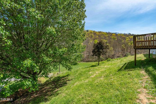 107 Hollow Hill Lane, Rogersville, TN 37857