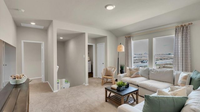 12116 Pike BND, Mustang Ridge, TX 78610