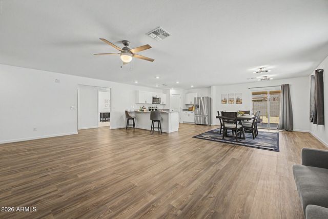 1796 W LAGUNA Drive, Coolidge, AZ 85128