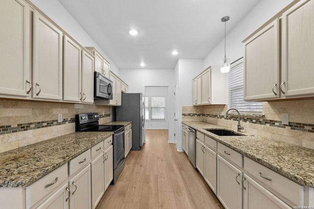 20035 Horizon Blf, San Antonio, TX 78258