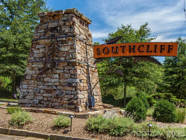 20 East Owl Creek Lane, Fairview, NC 28730