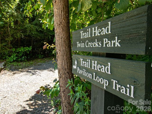20 East Owl Creek Lane, Fairview, NC 28730