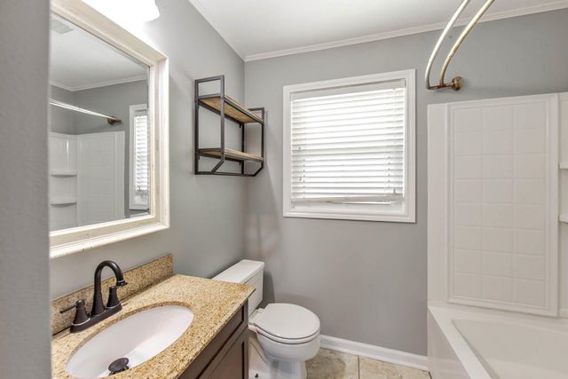 201 Park, Thibodaux, LA 70301