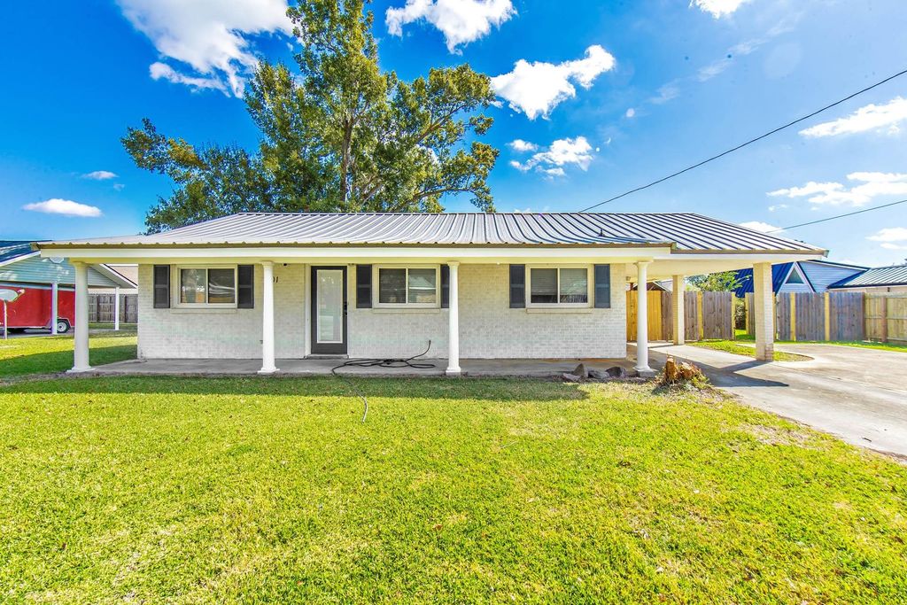 201 Park, Thibodaux, LA 70301