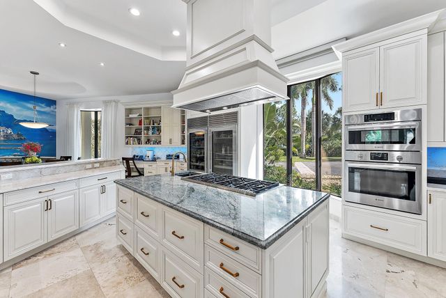 2494 SE Ranch Acres Circle, Jupiter, FL 33478