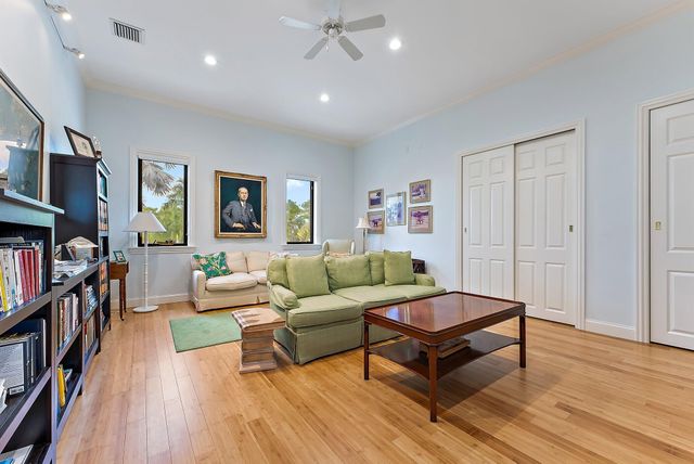 2494 SE Ranch Acres Circle, Jupiter, FL 33478