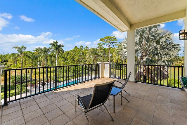 2494 SE Ranch Acres Circle, Jupiter, FL 33478