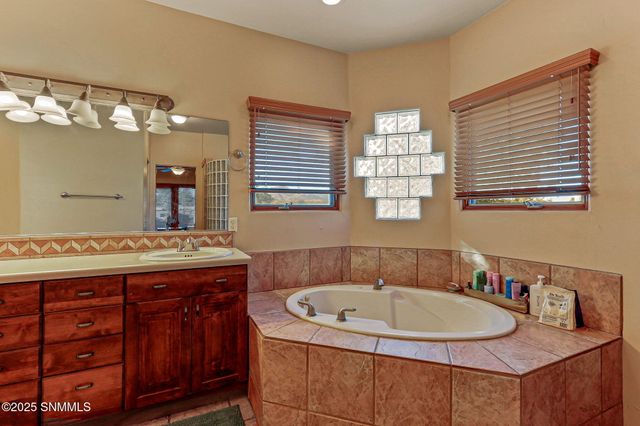6460 Vista Valley Trail Trail, Las Cruces, NM 88007