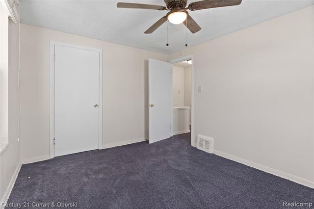 9145 Mettetal Park, Detroit, MI 48228
