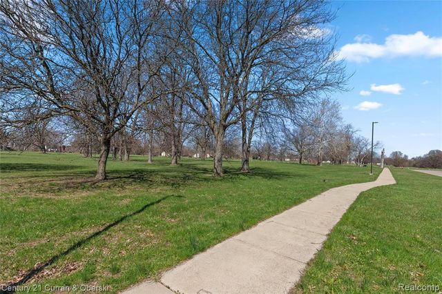9145 Mettetal Park, Detroit, MI 48228