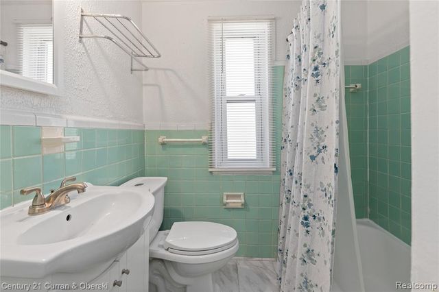 9145 Mettetal Park, Detroit, MI 48228